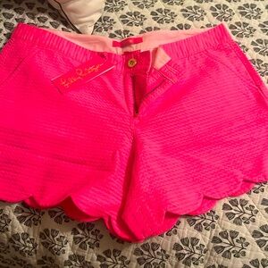 Lilly scalloped shorts